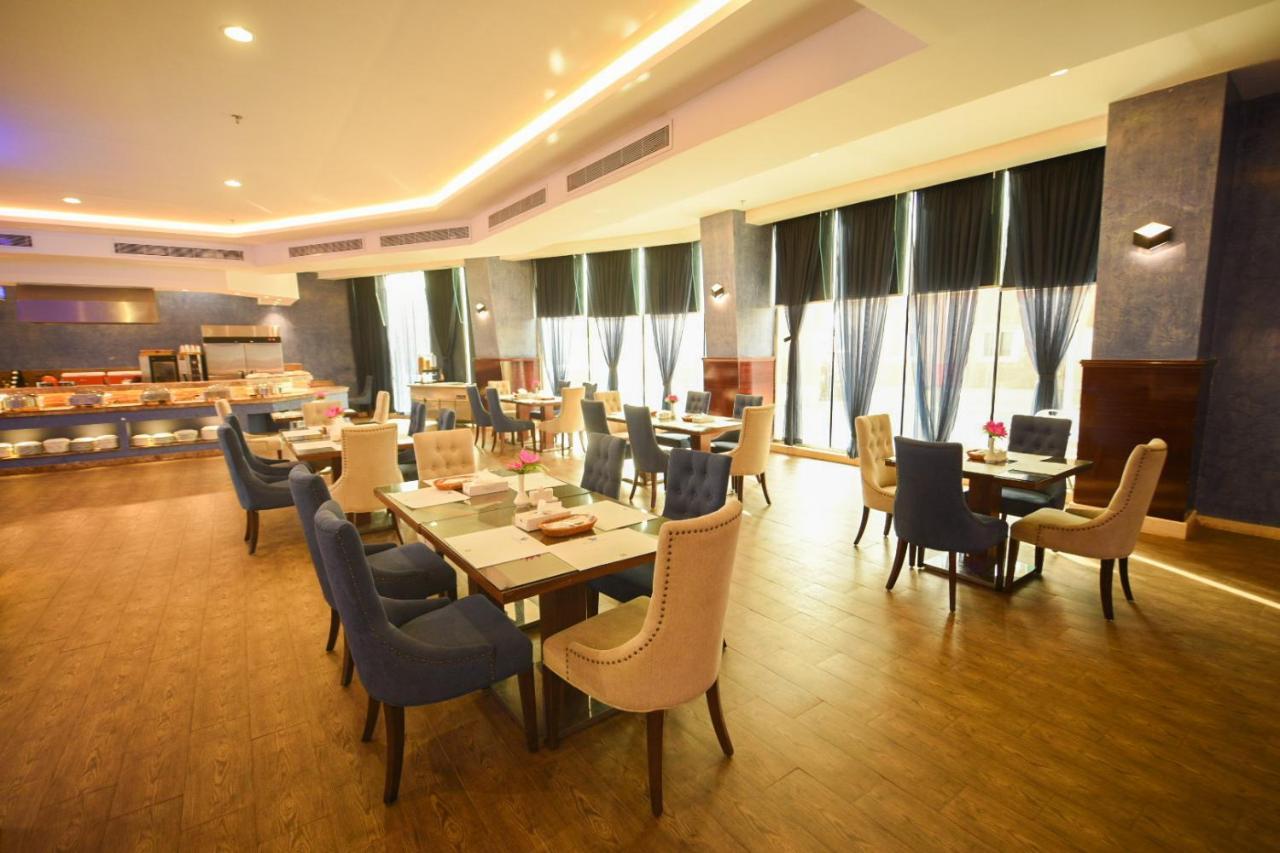 Hotel & Resort Golden Marina Yanbu Exterior photo